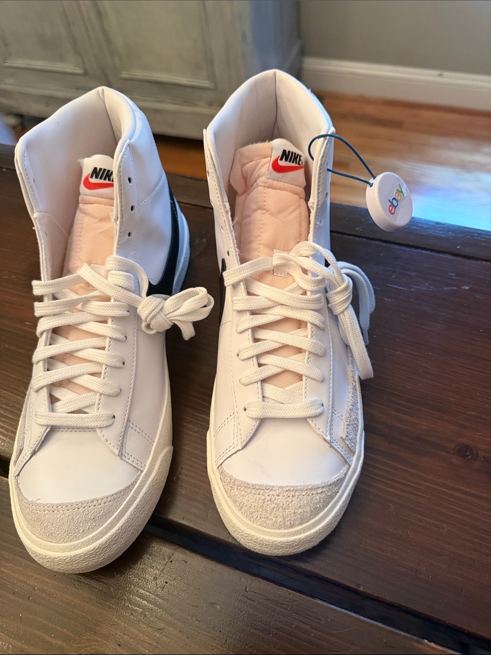 Nike Unisex White and Black Blazers Mid ‘77 Brand New Men’s Size 12